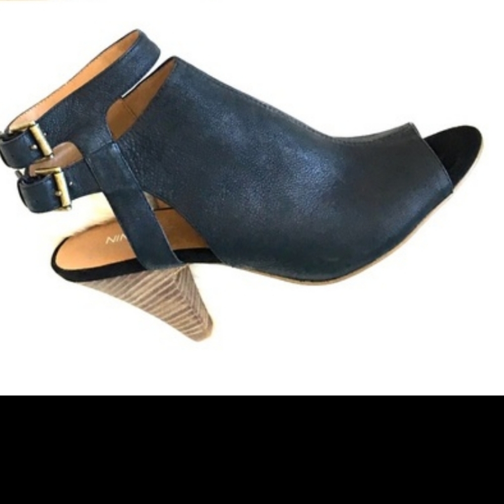 Nine West Black Mule Peep Toe Booties size 8.5